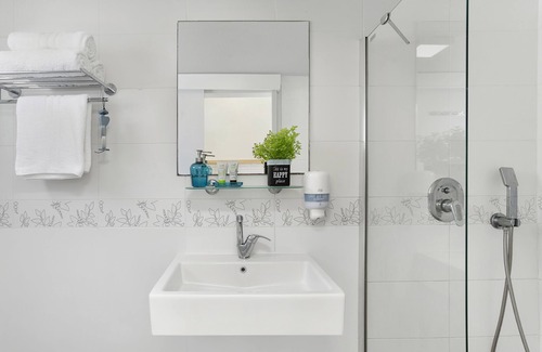 Malkiya Hotel | Malkiya TravelHotel