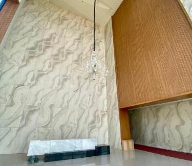 F-7 Sector Apartamento | Mall of Islamabad F7 - Apartments by Superhost