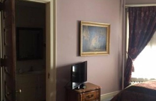 Towanda Cama Y Desayuno | Mandeville at Victorian Charm Inn