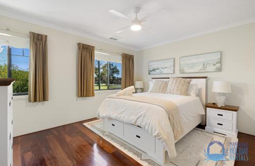 Mandurah Villa | Mandurah Luxury on Sutton