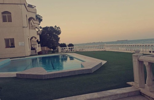 Mangaf Apartamento | Mangaf Kuwait Family Venus Flat- Beach access