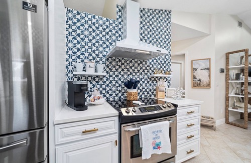 South Beach Casa | Mangrove Cove: Home With Private Beach Access