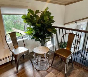 Manitou Beach Casa | MANITOU BEACH COTTAGES by Prowess