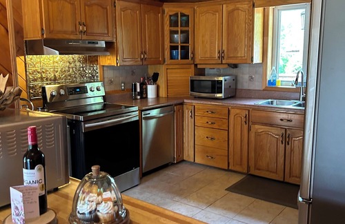 Manitoulin District Casa | Manitoulin Waterfront Cottage on Lake Huron - With Sauna