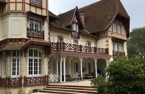 Bourbon-Lancy Casa | Manoir de Sornat Bourbon Lancy