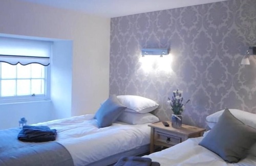 Haltwhistle Hotel | Manor House Inn