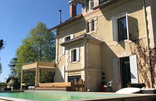 Bretagne-de-Marsan Casa | Mansión en el corazón de las Landas