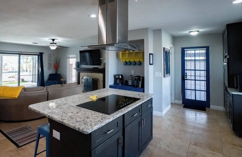 Bouvet Island Casa | Mansion- Pool, Spa, Game Room, Casita, Fire Table, Lake View