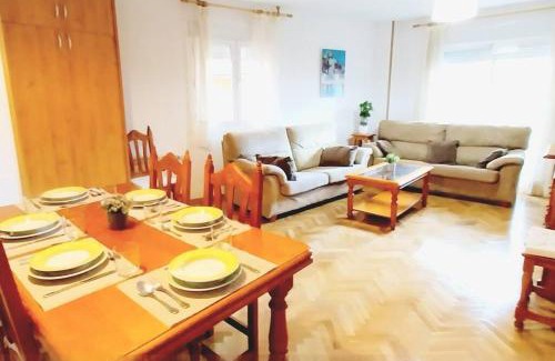 Manzanares el Real Apartamento | Manzanares Getaway