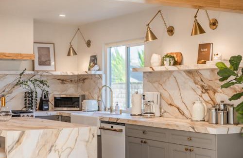 Fullerton Casa | @ Marbella Lane - Vibrant & Chic Designer Home