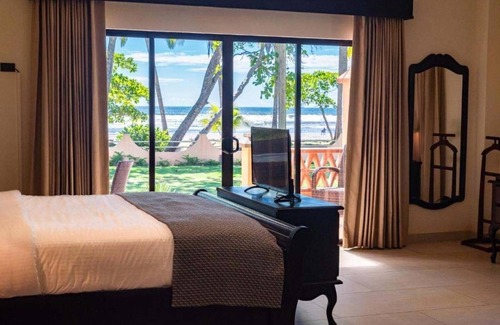 Esterillos Este Hotel | Marenaz Oceanfront Resort