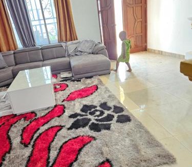 Ouaka Province Apartamento | Maria veronica