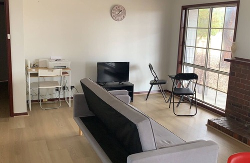 Violet Town Otro | Mariam Farm stay next to Hume Highway