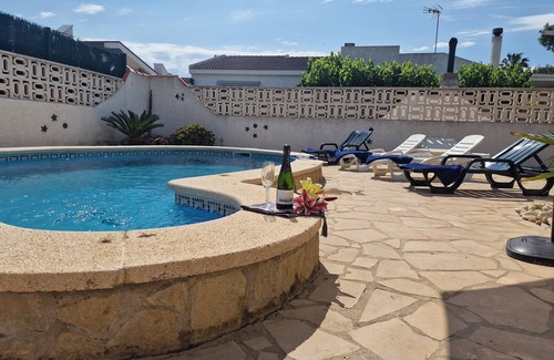 Riumar Chalet De Esquí | "Marianna"@MARISOL: 310m a la playa, piscina privada, A/C, WiFi, playa para perros.