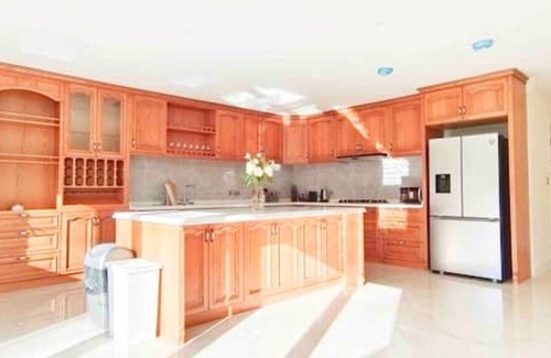 Harrow Villa | Marigold Villa