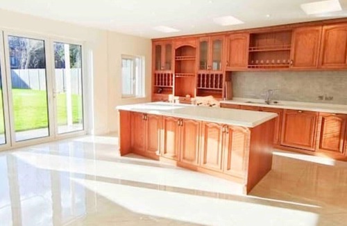 Harrow Villa | Marigold Villa