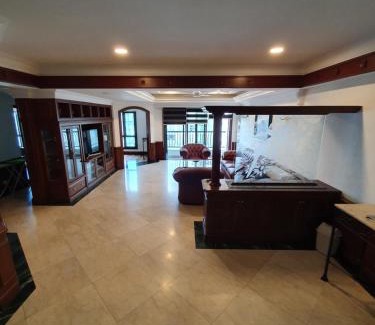 Downtown Kota Kinabalu Apartamento | Marina Court Luxury Penthouse