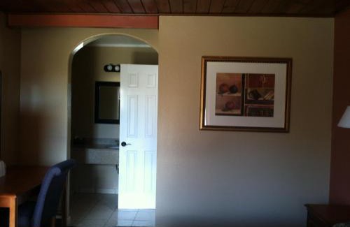 Ocean View and Fourth Street Hotel | Marina Inn Berkeley