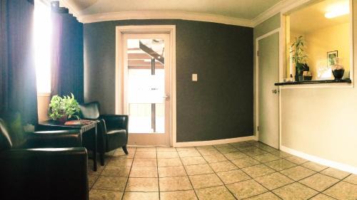 Ocean View and Fourth Street Hotel | Marina Inn Berkeley