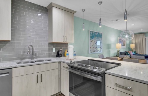 Pelican Bay Condominio | Mariner's Walk 9C / 2 BR Cerca del océano Condo w / Wild Dunes Servicios!