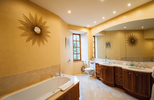 Filliere Casa | Château de Thorens - Marquise de Grollier bedroom