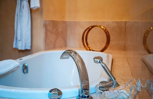 Filliere Casa | Château de Thorens - Marquise de Grollier bedroom