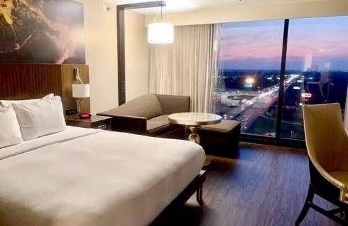 Mid City South Hotel | Marriott Baton Rouge