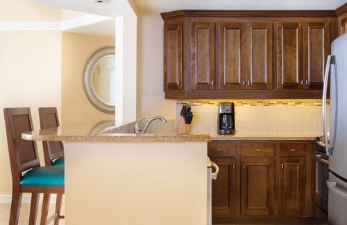 Palm Beach Hotel | Marriott's Aruba Surf Club - 2 Bedroom -- PREMIER HOST - OVER 150 TOTAL REVIEWS.