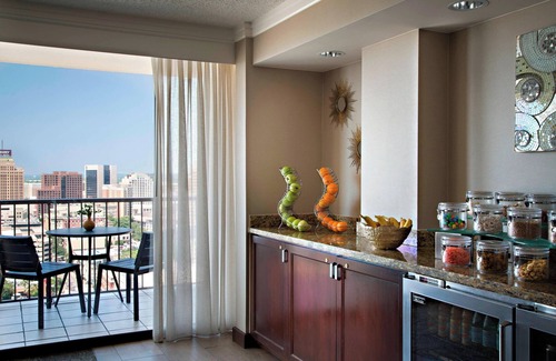 Downtown San Antonio Hotel | Marriott San Antonio Riverwalk