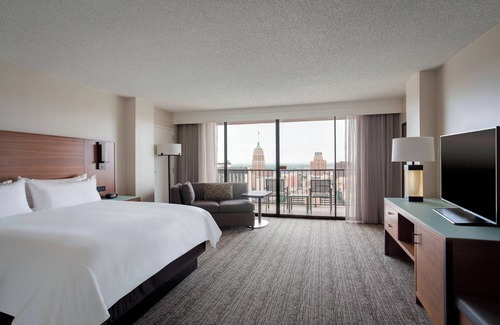 Downtown San Antonio Hotel | Marriott San Antonio Riverwalk
