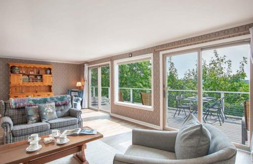 Wellfleet Casa | Marsh Front Home w Sweeping Views