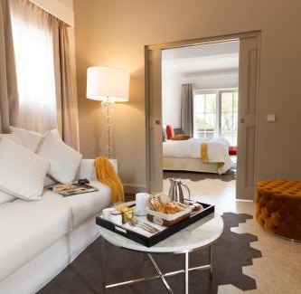 Joucas Hotel | Mas des Herbes Blanches Hôtel & Spa – Relais & Châteaux