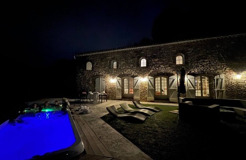 Saint-Jean-du-Pin Villa | Mas du Dragon - 8 people swimming pool