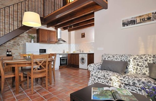 Banyeres del Penedés Cabaña | Masia Casa Roja para 5 personas