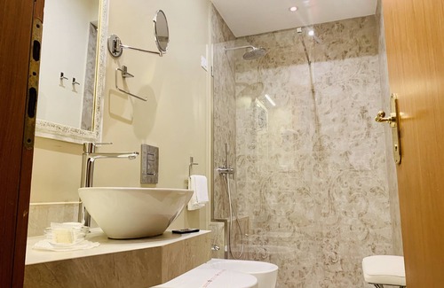 Monte di Pieta Hotel | Massimo Plaza Hotel