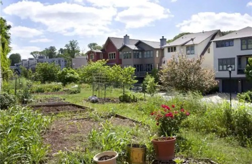 Reynoldstown Casa | Master Bedroom in Gorgeous House! A1B, Private room home in Atlanta, Georgia, US