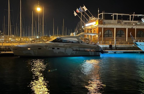 Trieste City Centre Alquiler De Eote | Luxury yacht Raffaelli Mistral Hard Top 50 "Bonita" in the center of Trieste