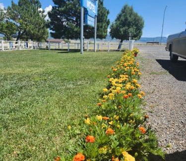 Raton Hotel | Maverick Motel