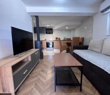 North Macedonia Apartamento | Mavrovo Square One Bedroom APARTMENT