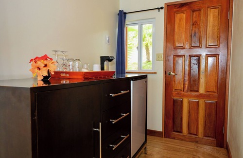 Hopkins Cabina | Maya Heights Village Resort