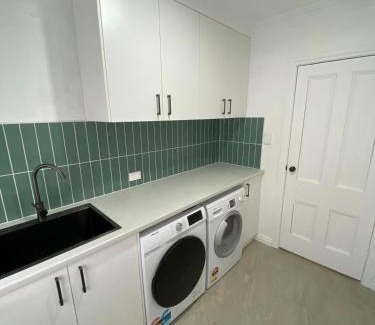 Collie Casa | Mayfield House Collie