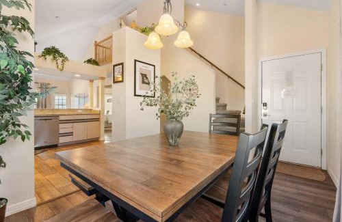 Table Rock Casa | Meadow Brook Resort Getaway