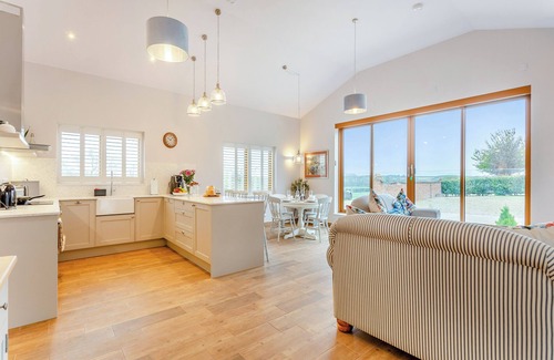 Twywell Cabaña | Meadow View - UK47974