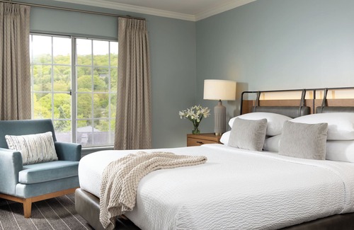 Blowing Rock Hotel | Meadowbrook Inn