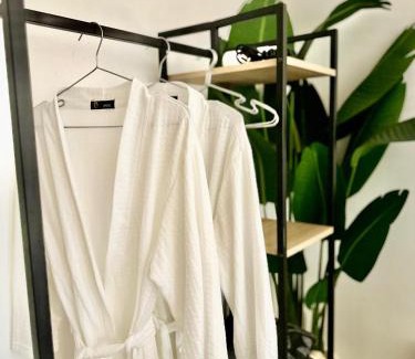 Taman Tampoi Indah Hotel | MedeSeri Hotel