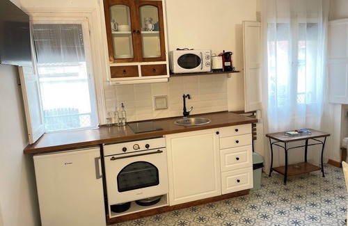 Sant Feliu de Guixols Apartamento | Mediterranean Gecko. En medio de la maravillosa Costa Brava. @CostaBravaSoul