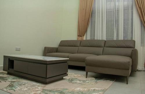 Dar es Salaam Cama Y Desayuno | Mega Lodge