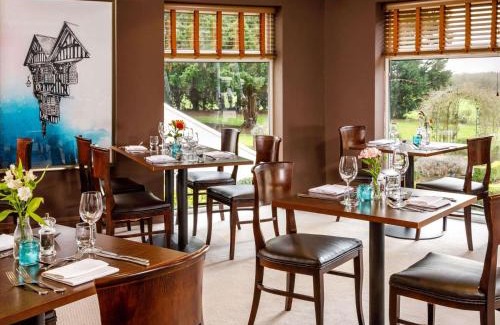 Chester Hotel | Mercure Chester Abbots Well Hotel