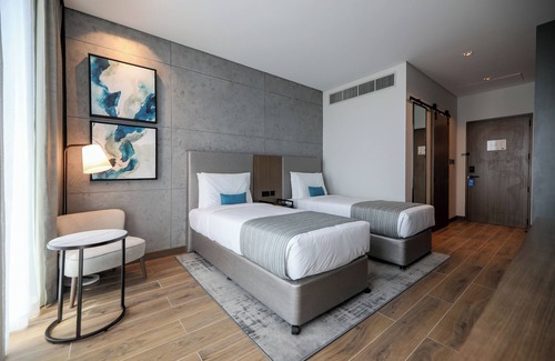 Deira Hotel | Mercure Dubai Gold District
