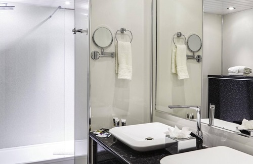 St Helens Hotel | Mercure St Helens